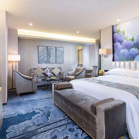 Ramada Shenzhen Baoan Hotel Exterior photo