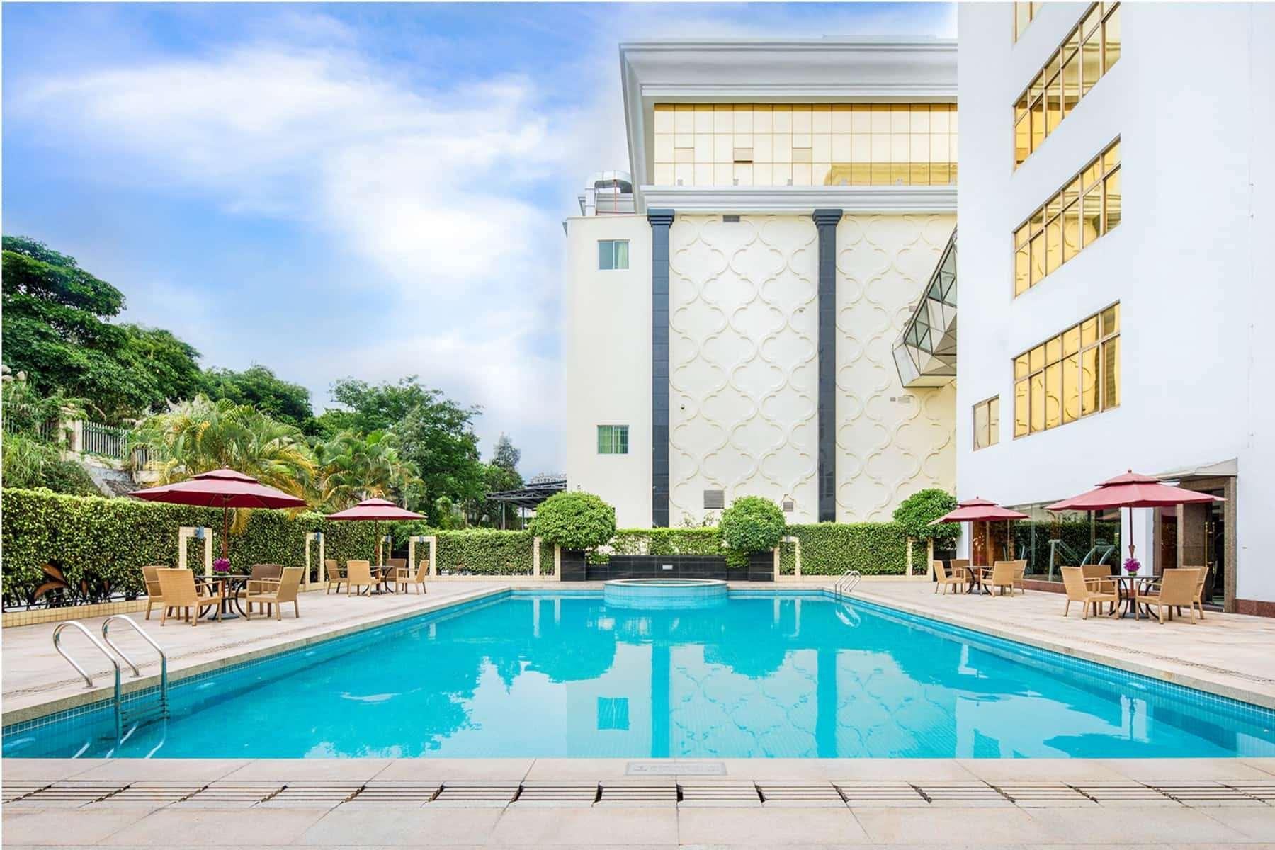 Ramada Shenzhen Baoan Hotel Exterior photo