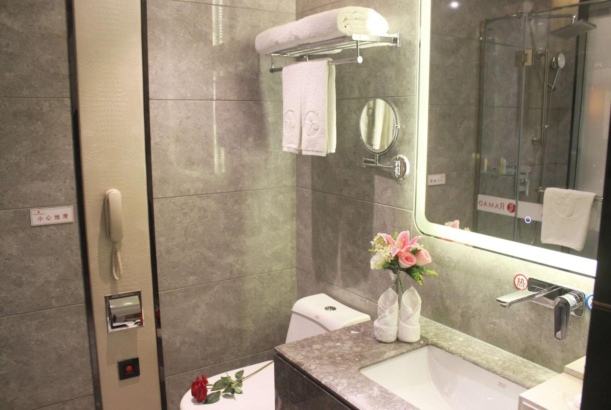 Ramada Shenzhen Baoan Hotel Exterior photo
