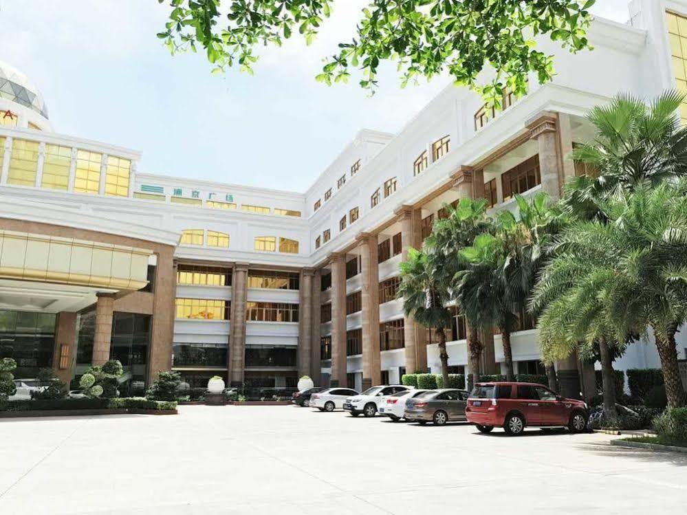 Ramada Shenzhen Baoan Hotel Exterior photo