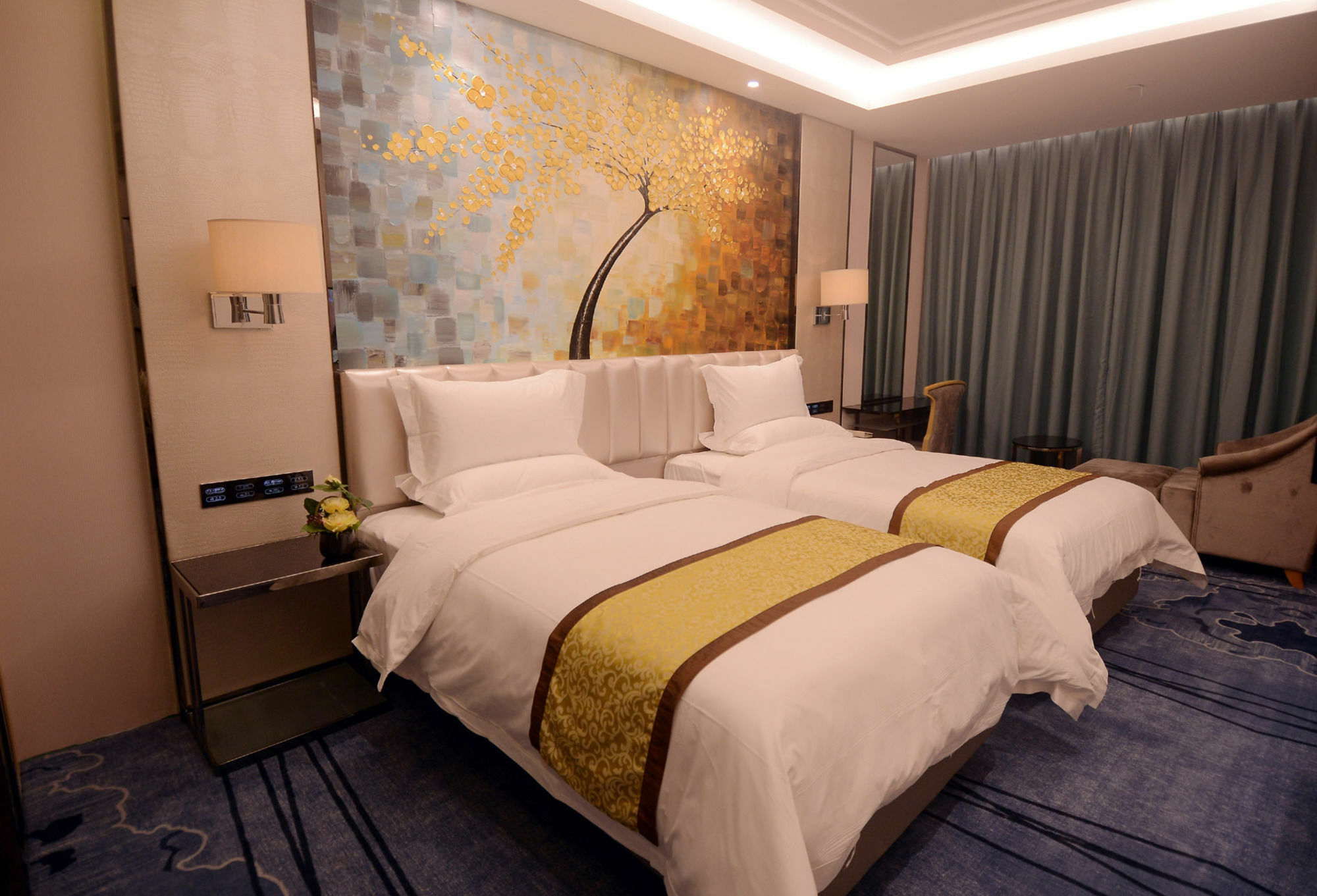 Ramada Shenzhen Baoan Hotel Exterior photo
