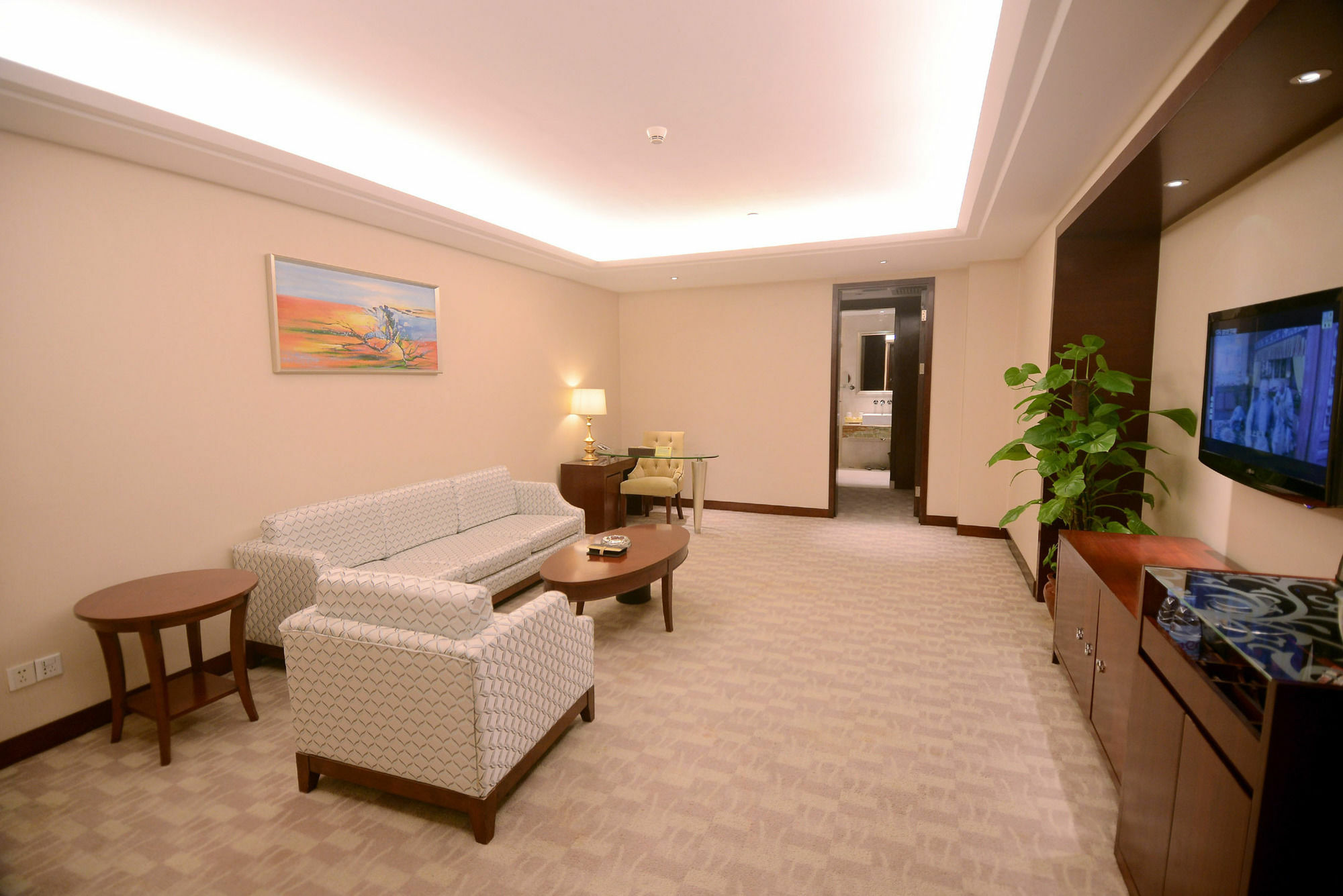 Ramada Shenzhen Baoan Hotel Exterior photo