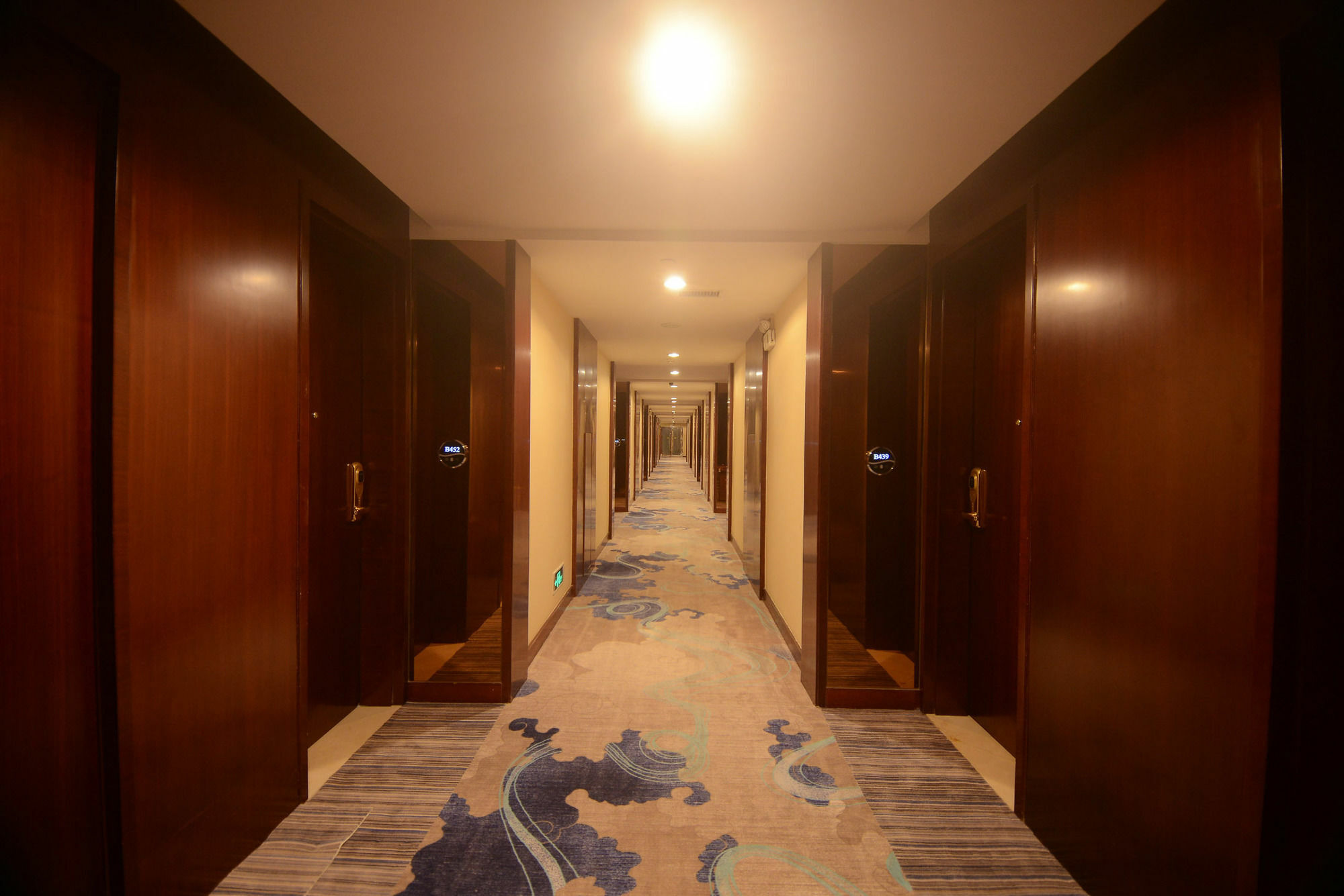 Ramada Shenzhen Baoan Hotel Exterior photo